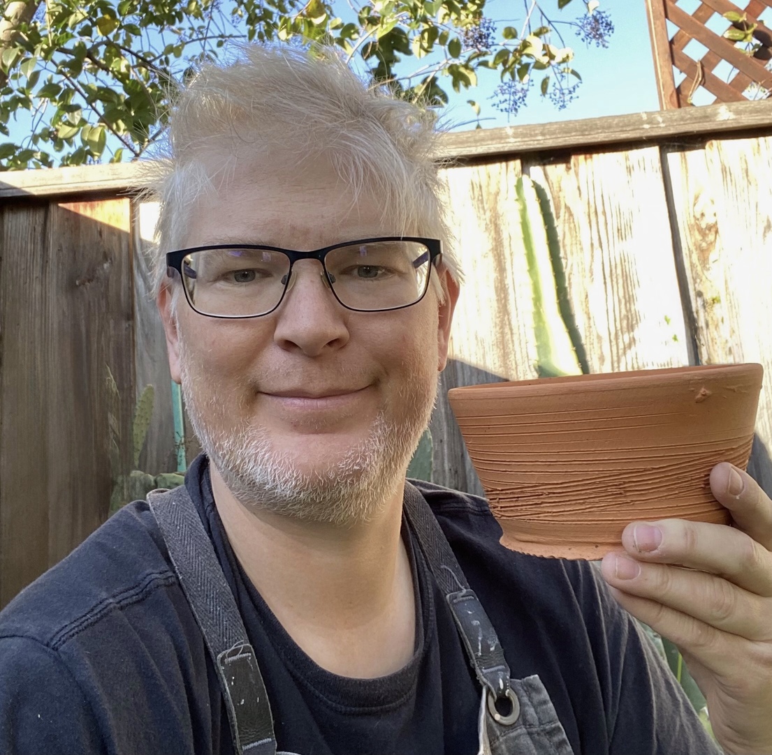 Assorted terra cotta pots